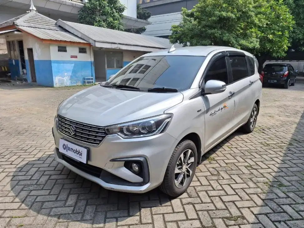 LOW DP Suzuki Ertiga 1.5 GX Bensin-AT 2020 WVC