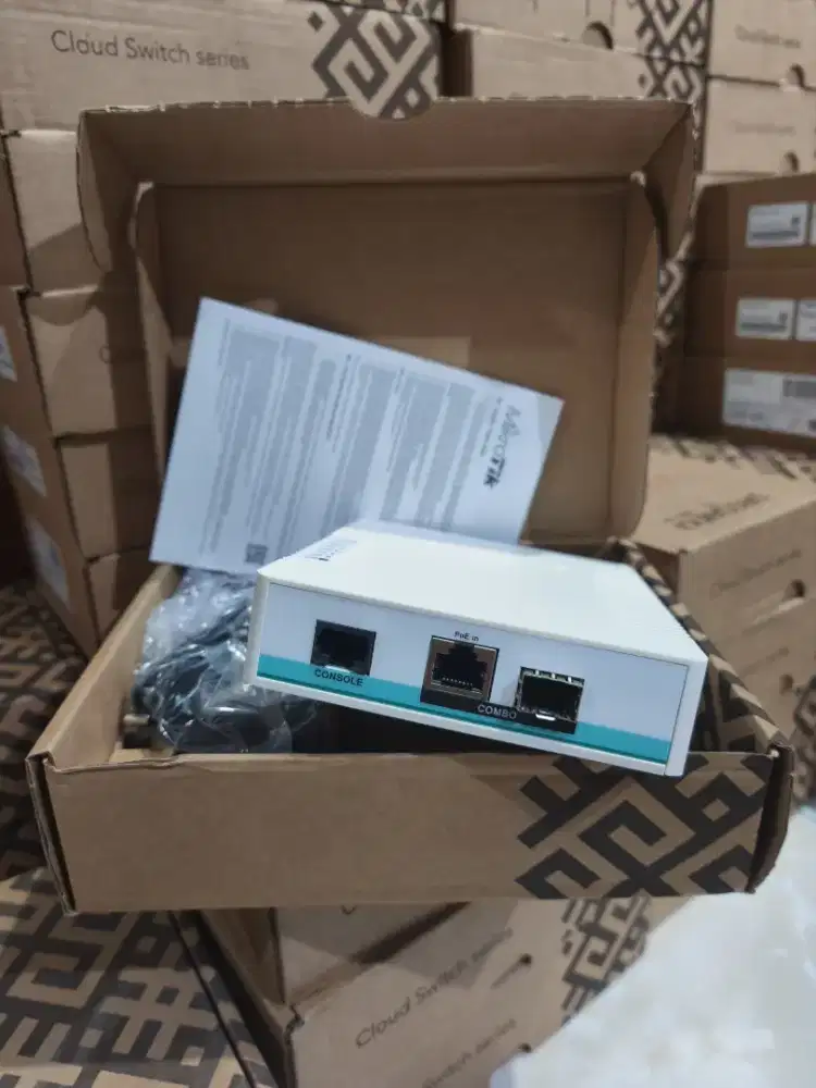 Mikrotik switch crs106 1c 5s full set mantep