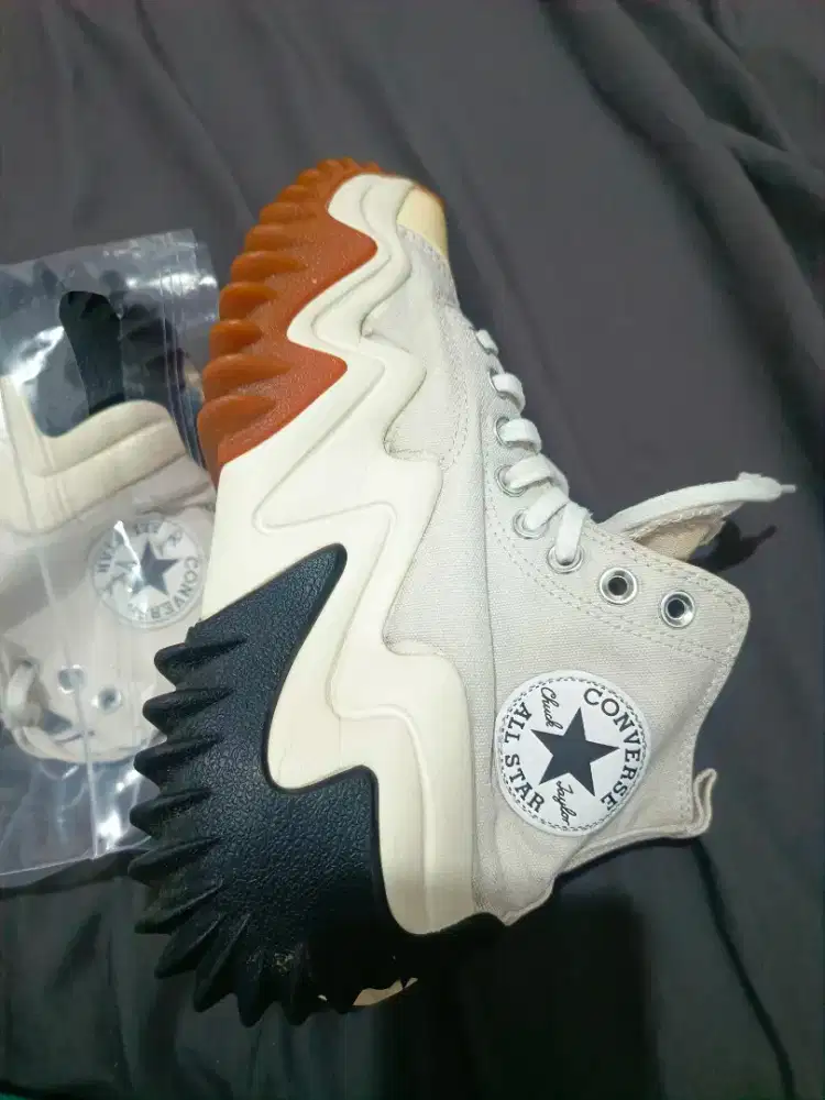 DIJUAL Converse Run Star Motion Platform