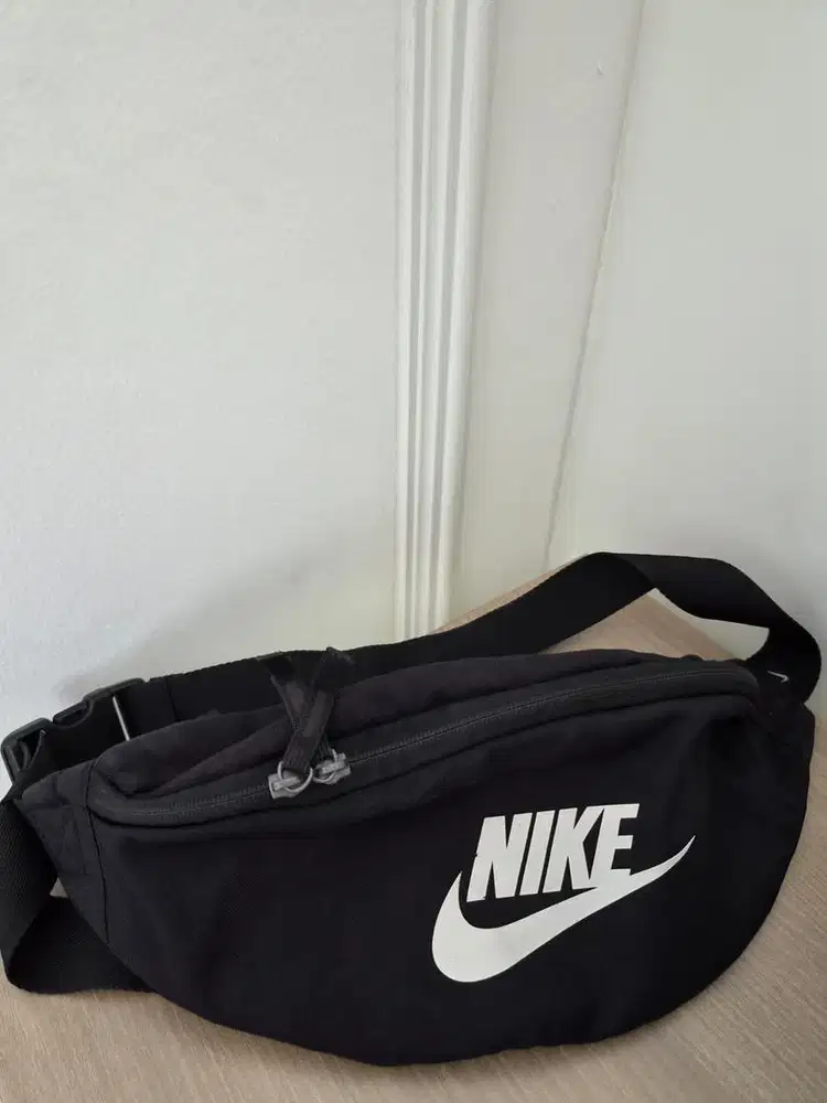 Tas Nike Heritage Waist Bag Preloved Ori