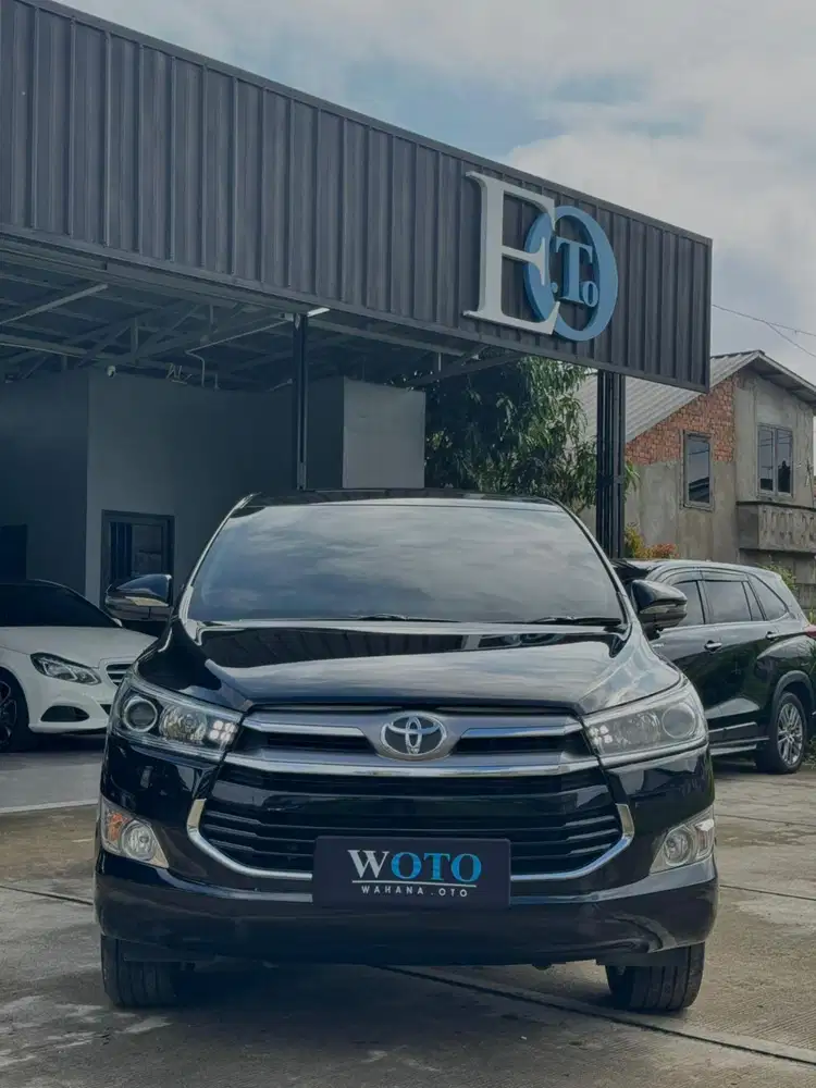 [ KM 81rb ] Toyota Innova Reborn 2.4 Diesel V Luxury AT 2019