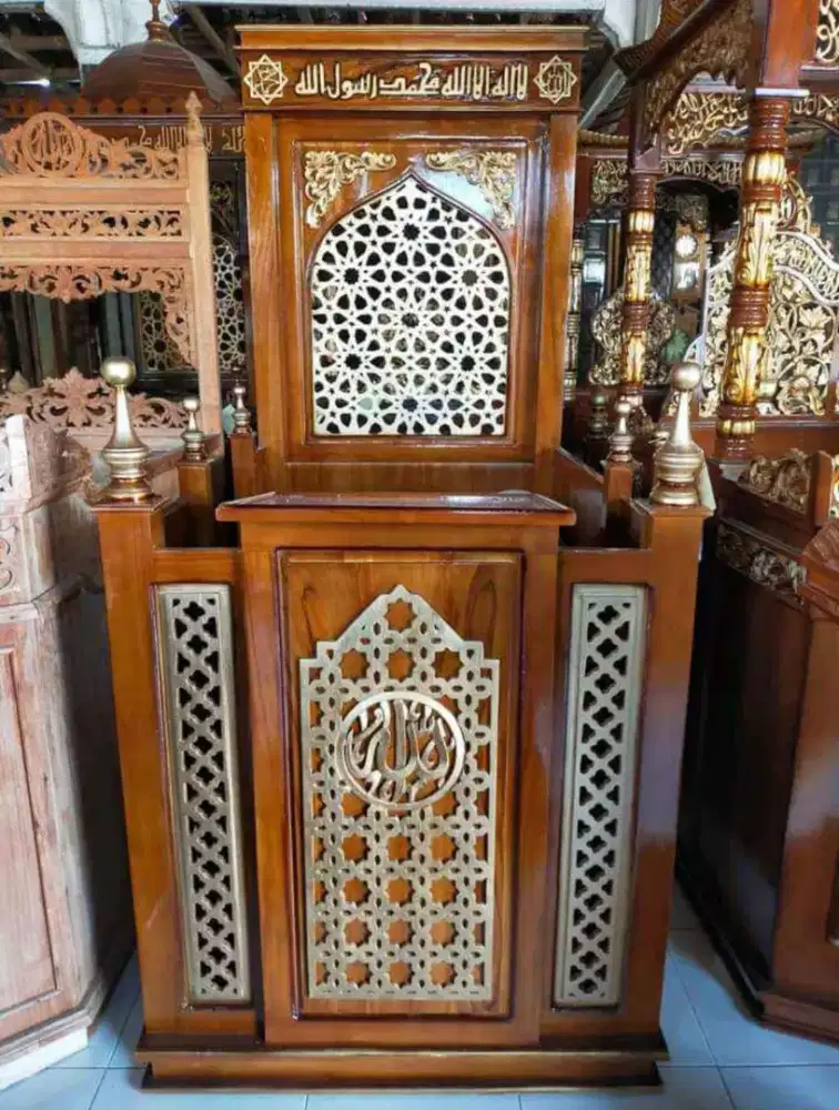 Mimbar minimalis podium