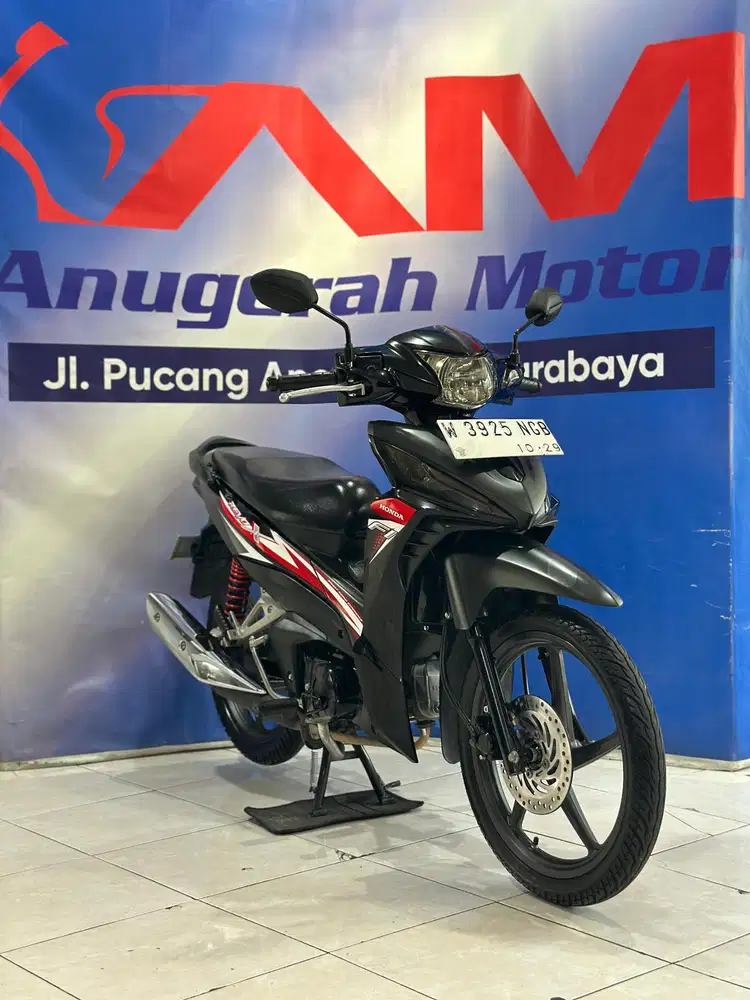 Honda Revo X Fi 110cc Tahun 2024 Km 9Rb Anugerah Motor Pucang