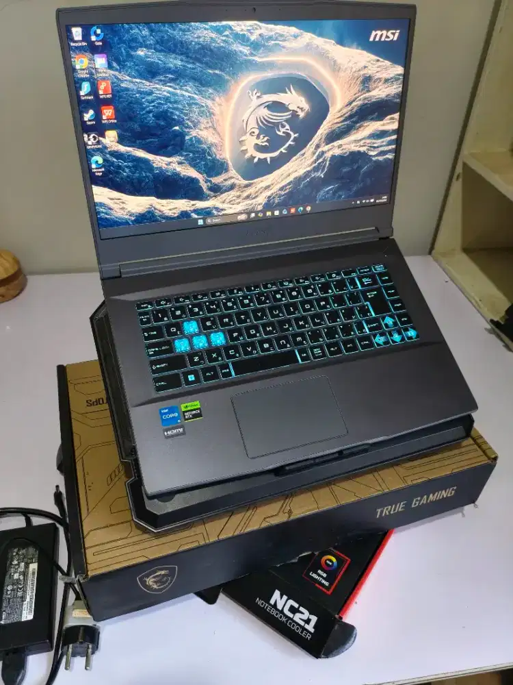 Laptop Gaming MSI Thin 15 B12UC