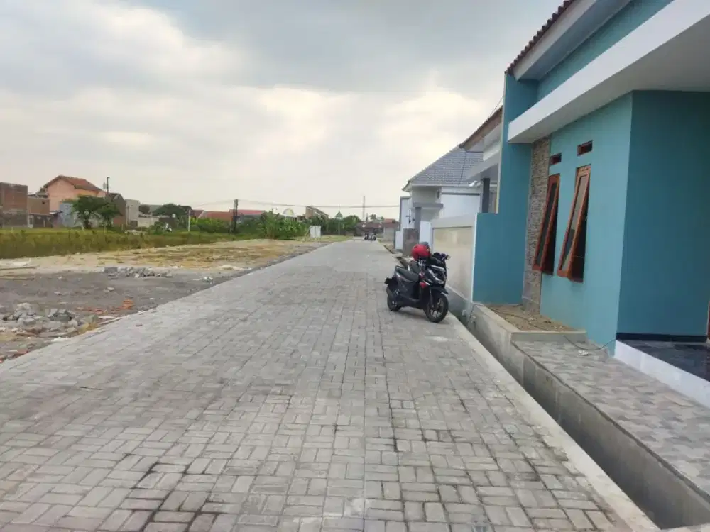 dijual tanah kavling luas 100m2 lokasi di dekat luwes gentan