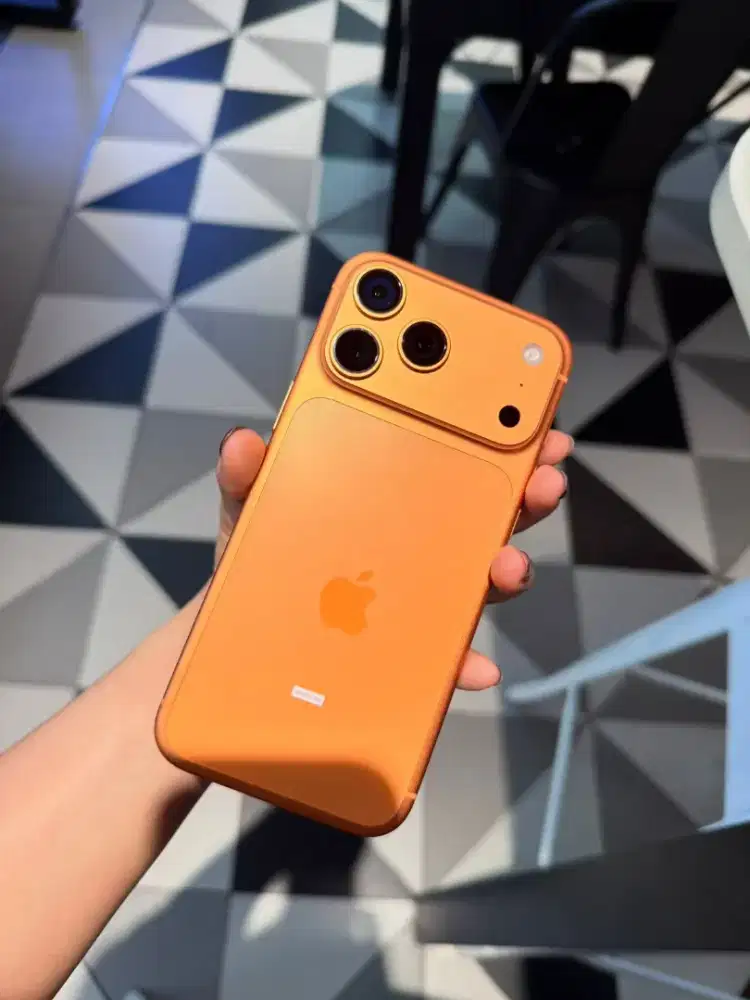 IPhone 17 pro max 512Gb Orange abisa Kredit Bunga 0,99% 24Bulan