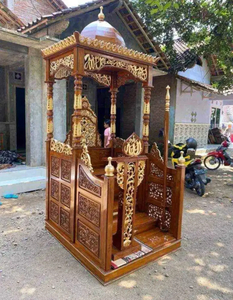 Mimbar kubah mimbar tangga