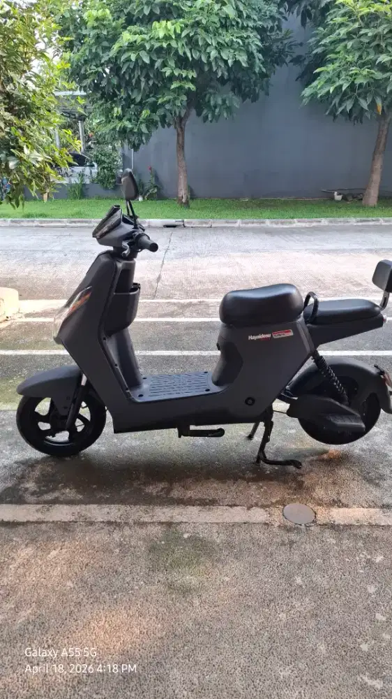 Sepeda Listrik Uwinfly D65 - Hitam