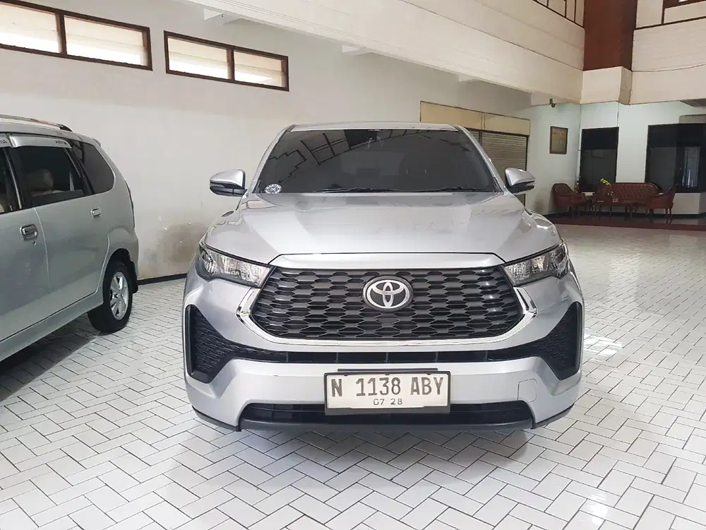 Toyota Kijang Innova Zenix 2023 Bensin AT