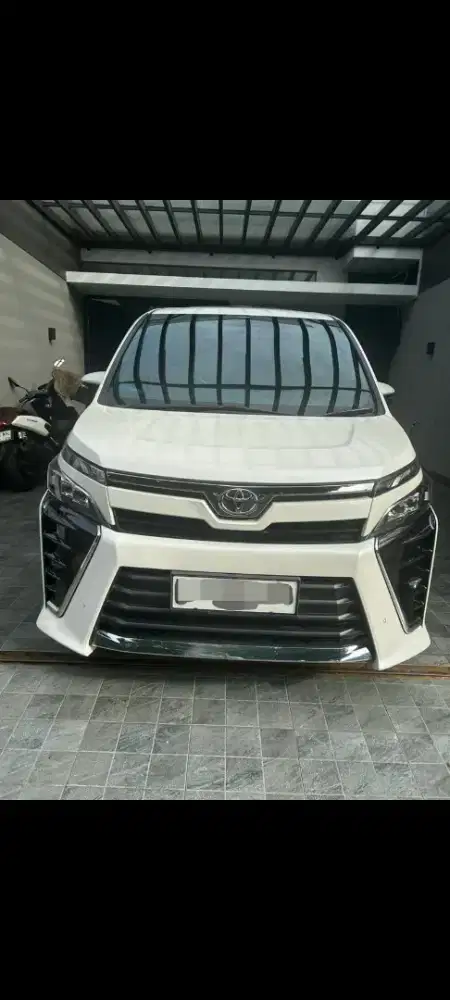 Sale Toyota voxy low km