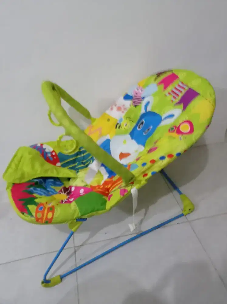 Bouncer Baby Bekas Pemakaian