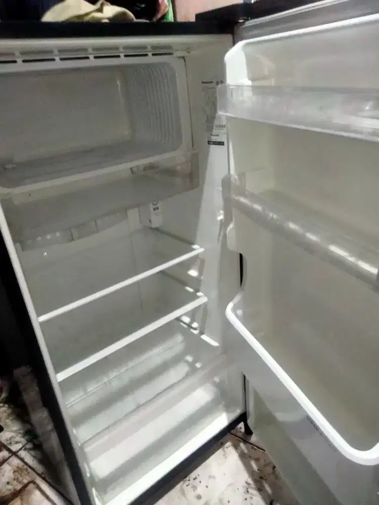 Kulkas lemari es 1 pintu panasonic normal original