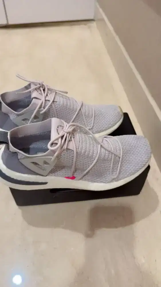 Sepatu fitness & joging