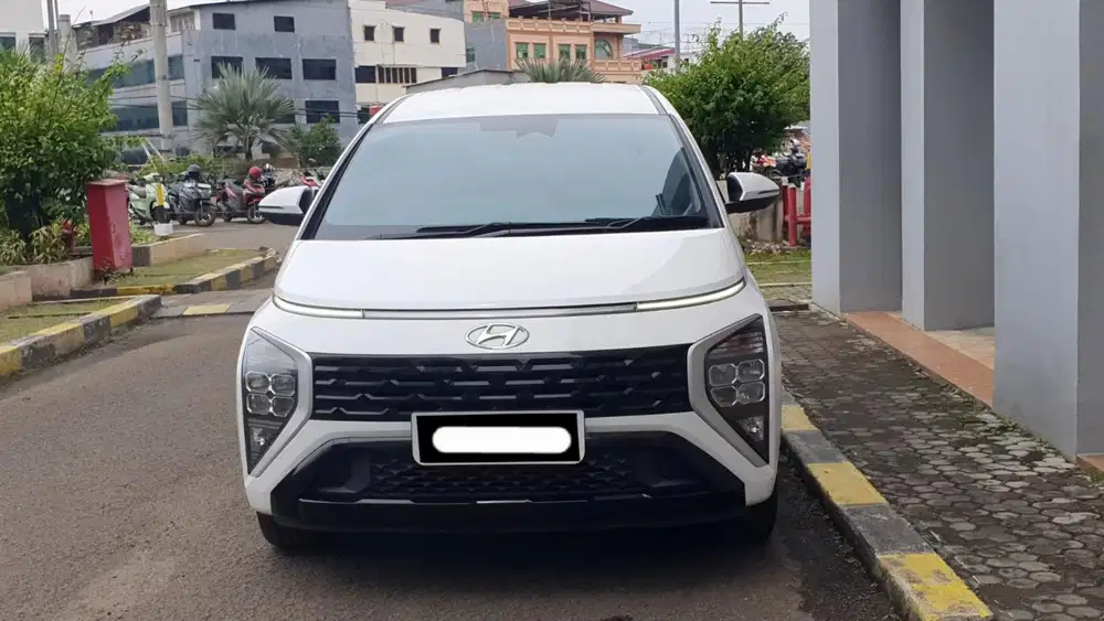 Km35rb hyundai stargazer prime 2023 putih captainseat