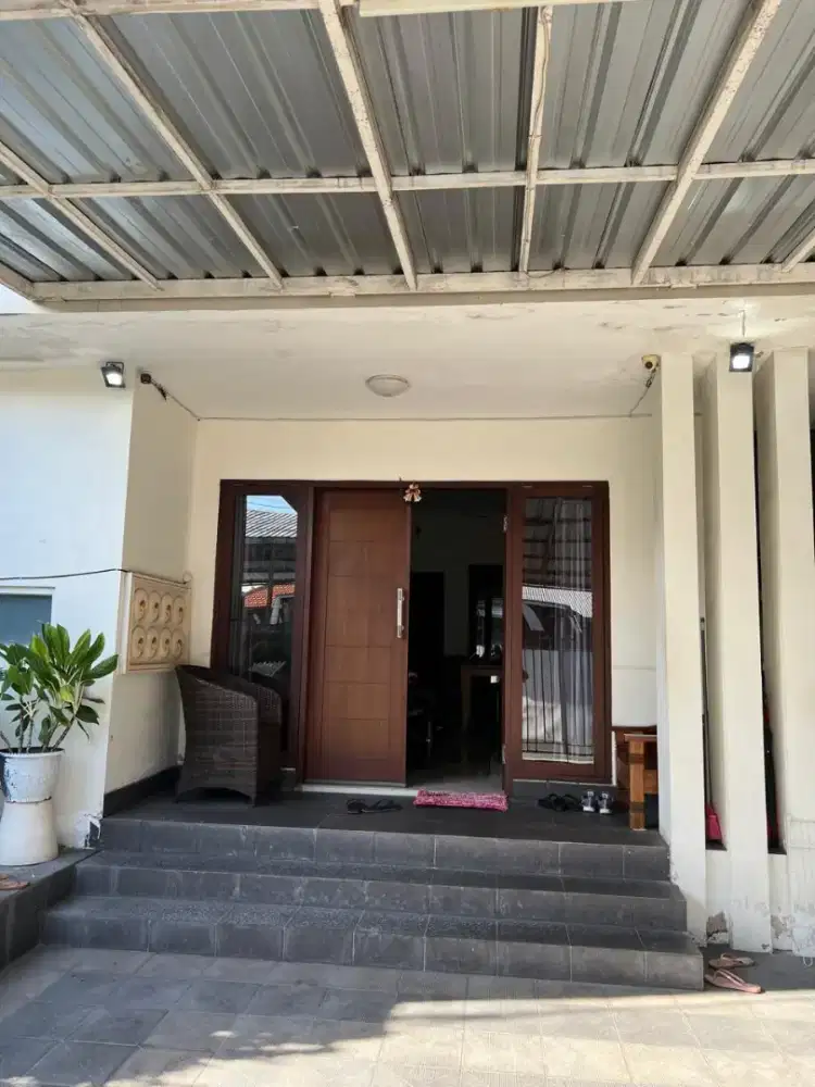 Over Kontrak Rumah Modern Minimalis