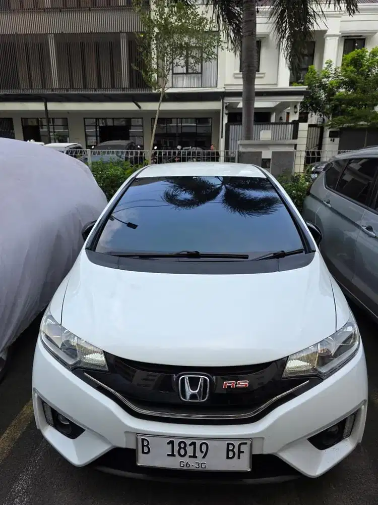 ( cash) Jual murah Jazz RS 2015 Putih