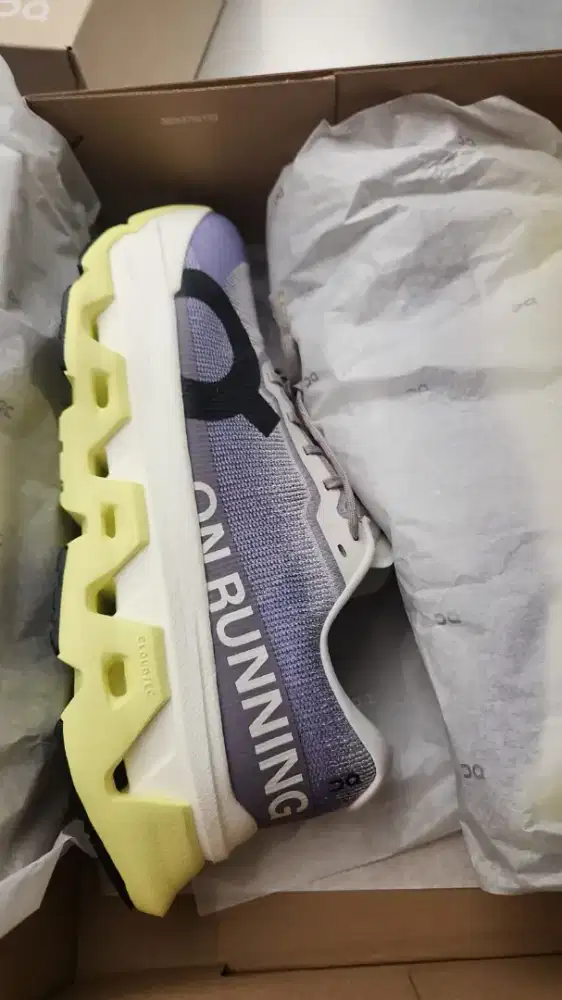 On Cloudmonster 3 Hyper