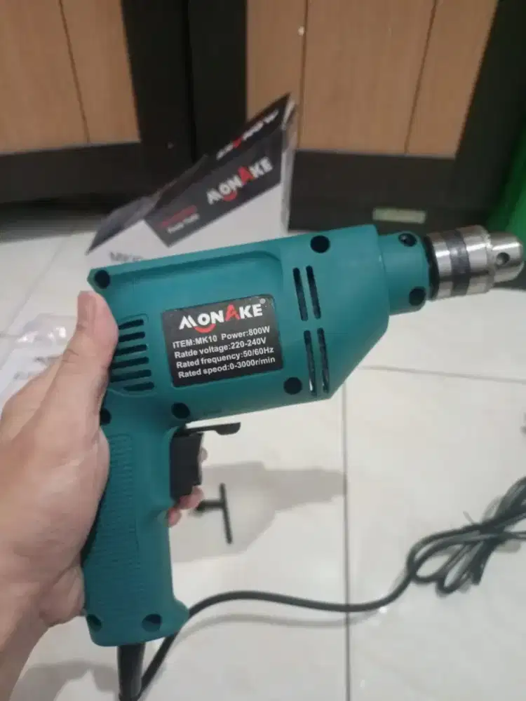 mesin bor bolak balik merk monake kondisi baru masih gress tinggal