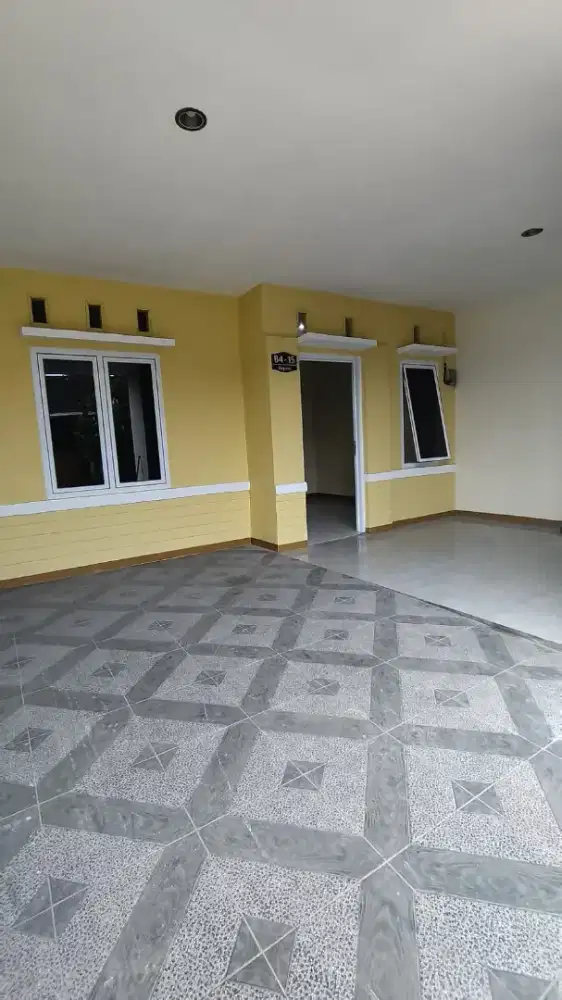 JUAL RUMAH DE PARIS RESIDENCE, JL. DAUN PANDAN, KALISUREN