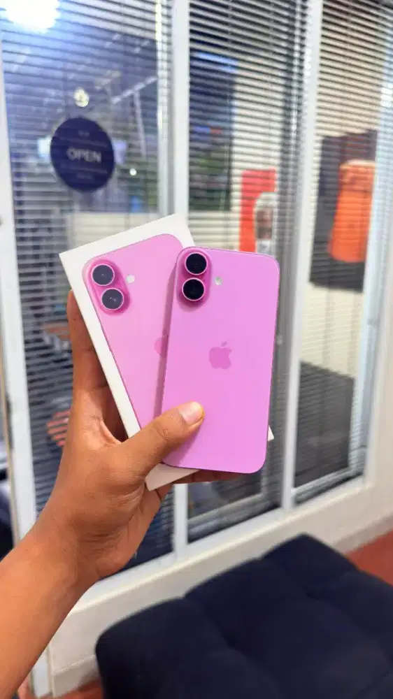 iPhone 16 128gb iBox