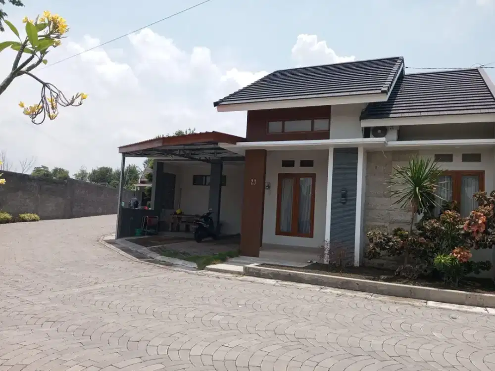 RUMAH MINIMALIS DI JOGJA LOKASI STRATEGIS DEKAT DENGAN PAMELA 7 PURWOMARTANI