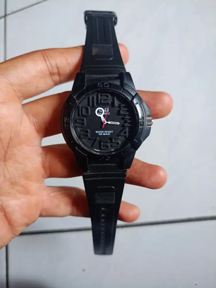 Jam tangan Q&Q ORI normal tinggal pake.