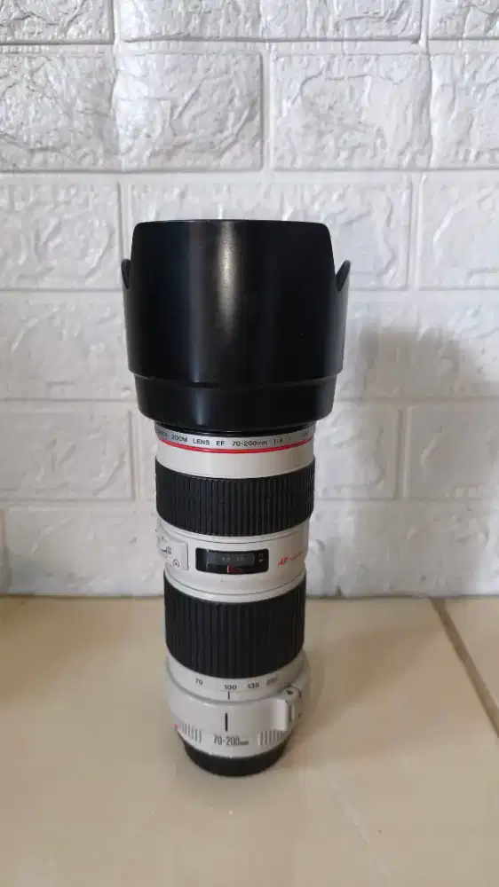 Di jual Lensa Tele Canon 70 200mm F4