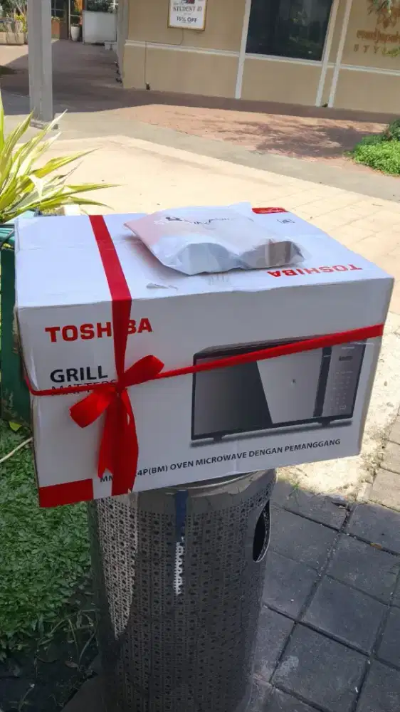 Microwave merk Toshiba masih segel