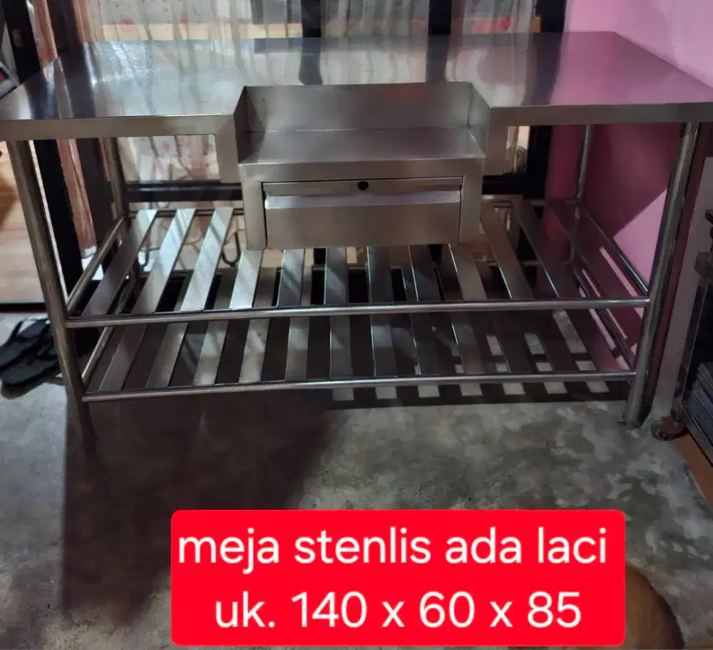 Meja serbaguna  stenlis