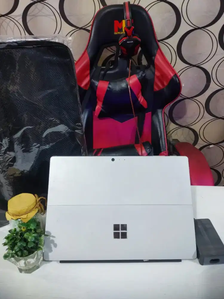 Laptop Microsoft surface pro i5 touchscreen