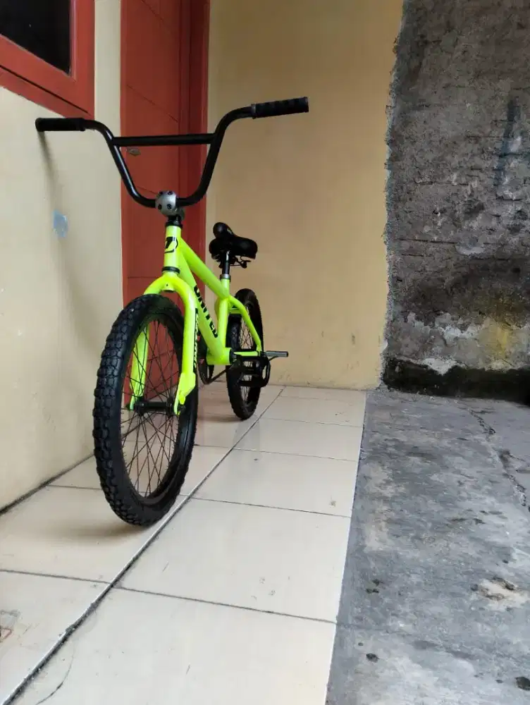 BMX 20 UNITED ROOUSE TORPEDO
