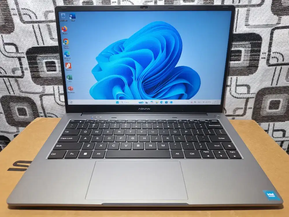 Laptop Advan TBOOK slim bazelless windows 11 batre super awet