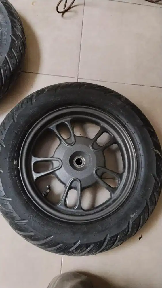 Ban velg scoopy r12