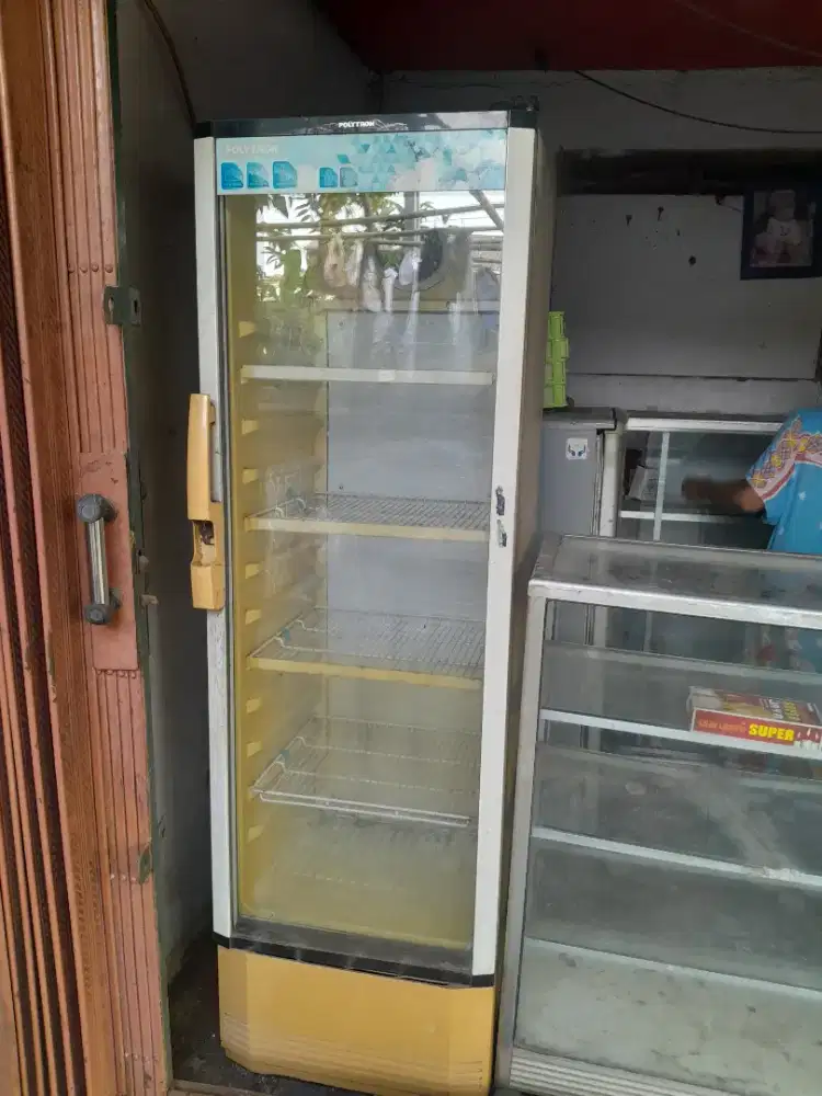 Kulkas Showcase Polytron SCN231