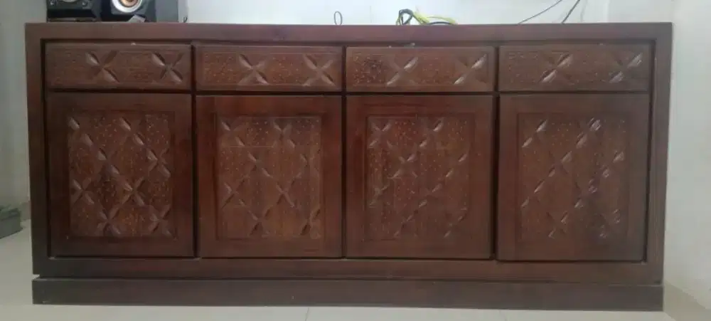 Bufet kayu jati