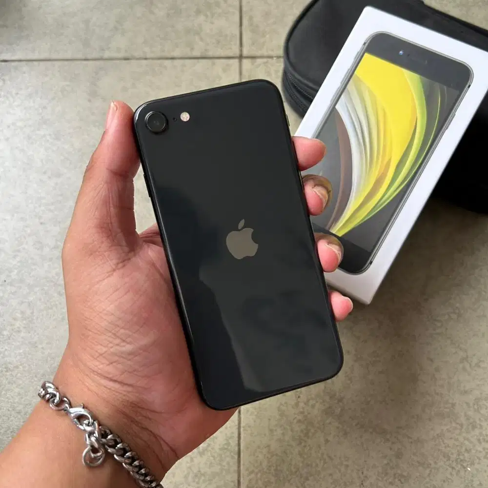 iPhone SE 2 2020 64GB Black ex IBOX