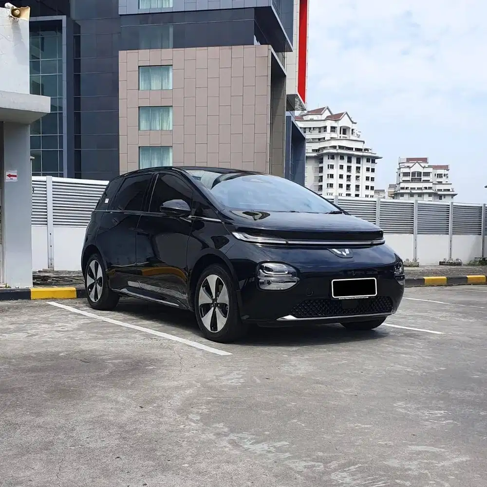 (TDP 85JT) LOW KM 12 RB ! WULING CLOUD EV 460 RANGE 2024 HITAM !RECORD