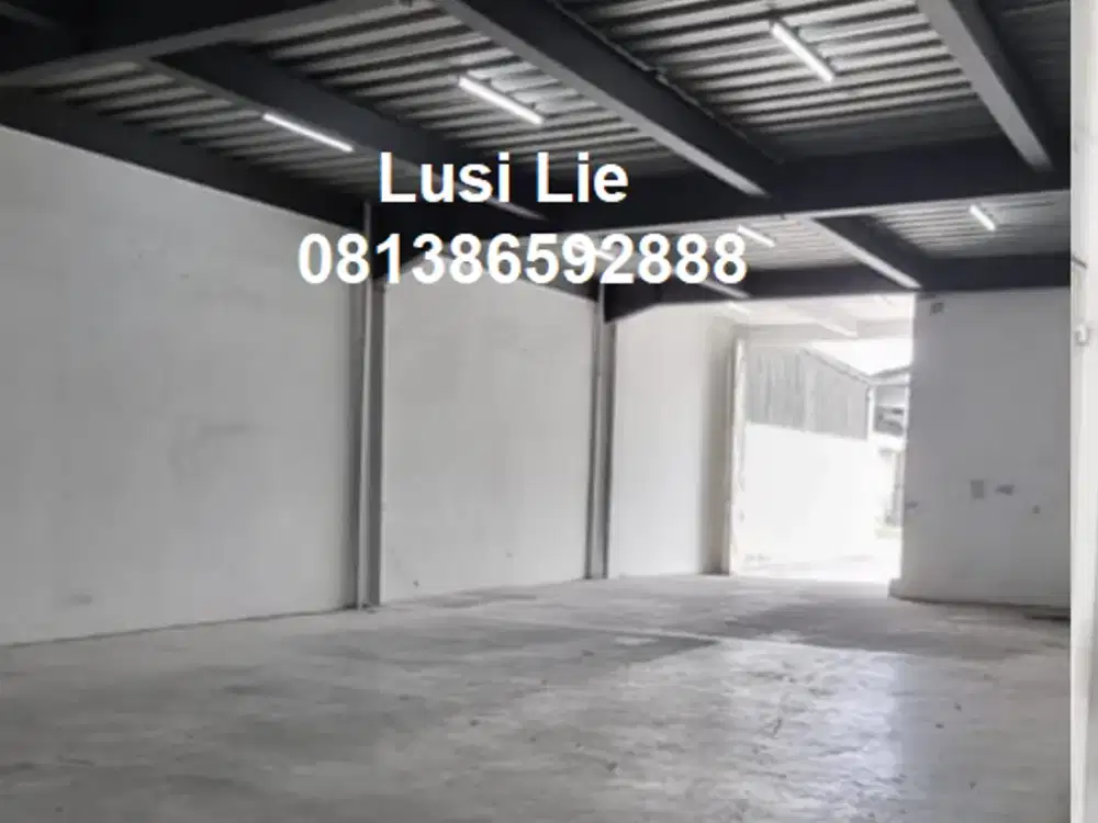 Gudang Pik Elang Laut luas 10x30m ,lift barang, rapi