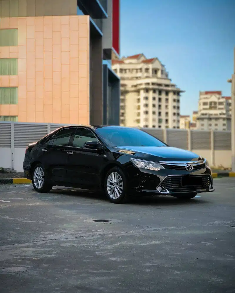 (TDP 20JT) LOW KM 65 RB ! TOYOTA CAMRY V A/T 2018 HITAM ! TERAWAT !