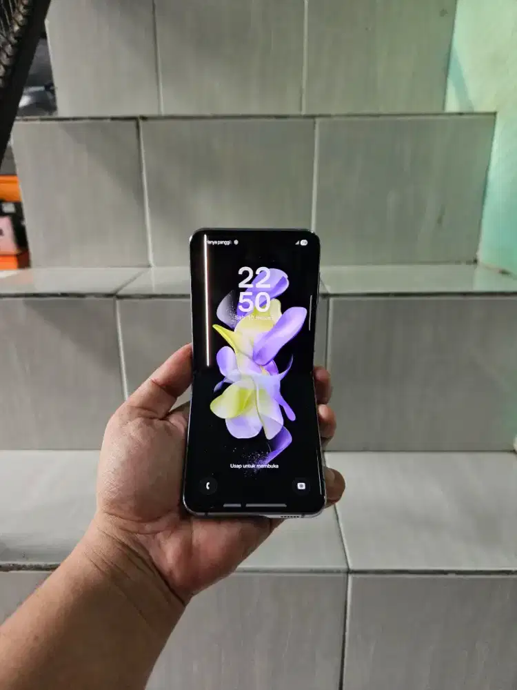 Samsung Z flip 4 5G 8/256GB