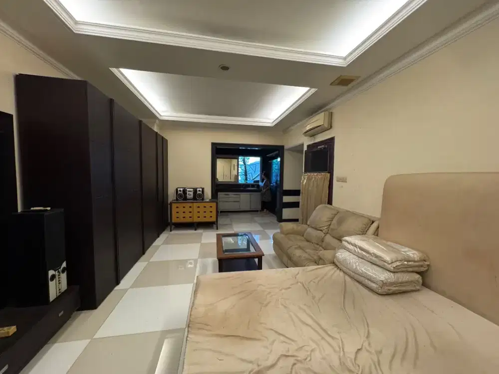 JUAL RUKO STRATEGIS DI SAMANHUDI JAKARTA PUSAT. COCOK UNTUK RESTO, HOTEL, KOST