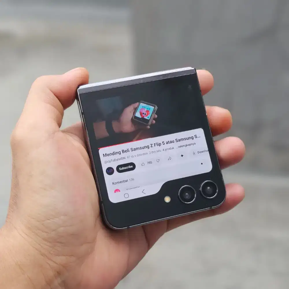 SAMSUNG GALAXY Z FLIP 5 SEIN 5G 8/512 GB MULUS MINUS TOMPEL NORMAL