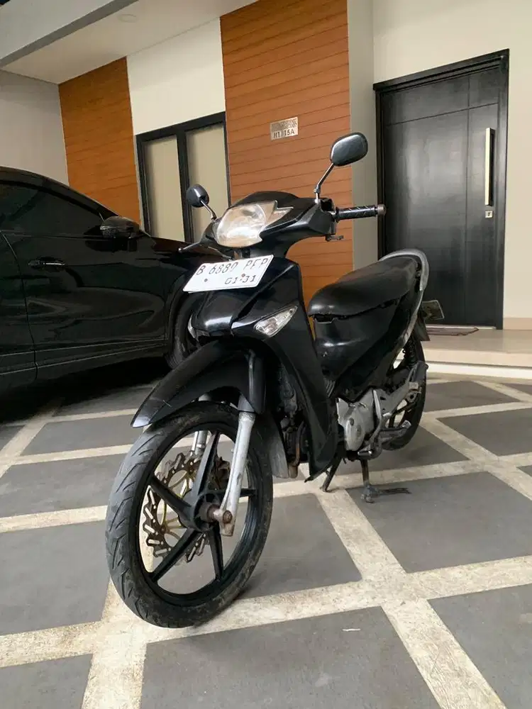 HONDA SUPRA X 125 2005/2006 PAJAK ON, PLAT DKI, SRT LGKP, MESIN ENAK