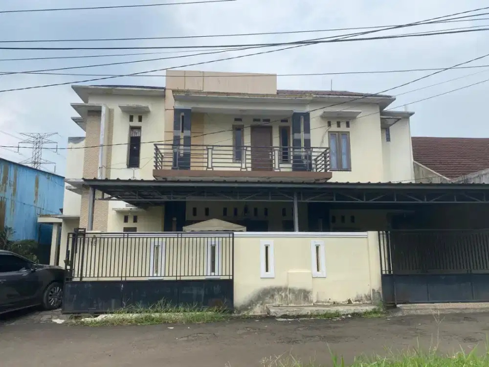 Di kontrakan rumah jln Ratna,  bisa untuk kantor,  dan rumah tinggal