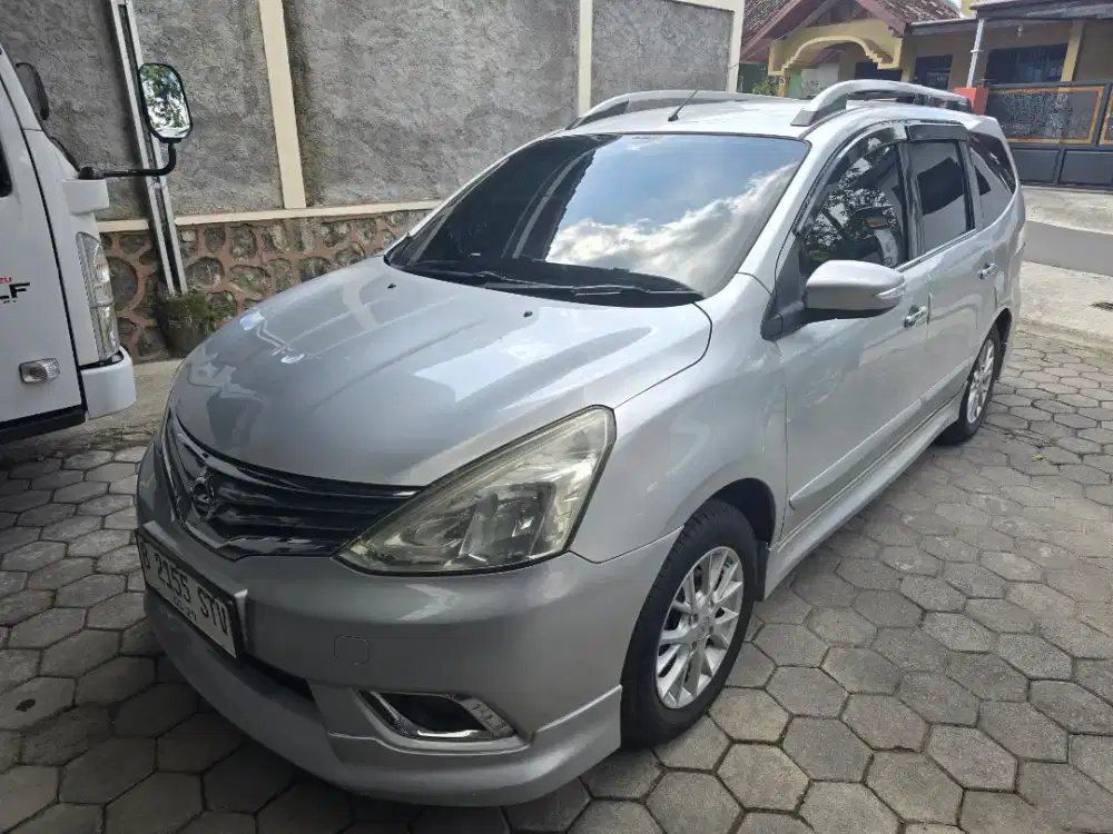 Grand Livina Highway Star AT 2014