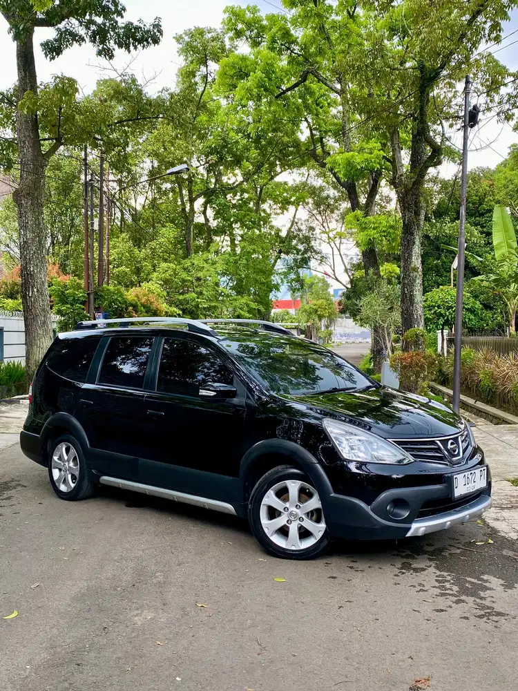 Nissan Livina 2013 Bensin