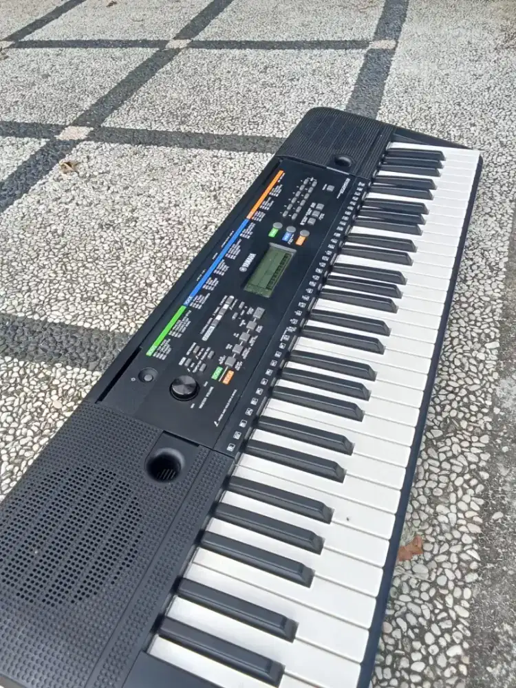 Keyboard organ piano yamaha psr e253