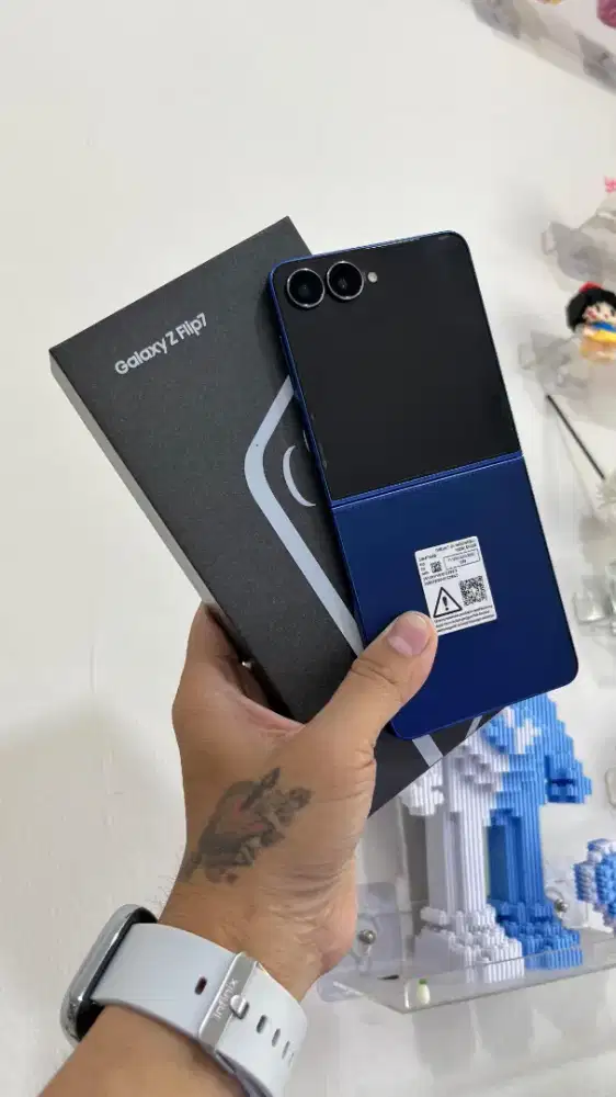 Samsung z flip 7 5g 12/512 sein