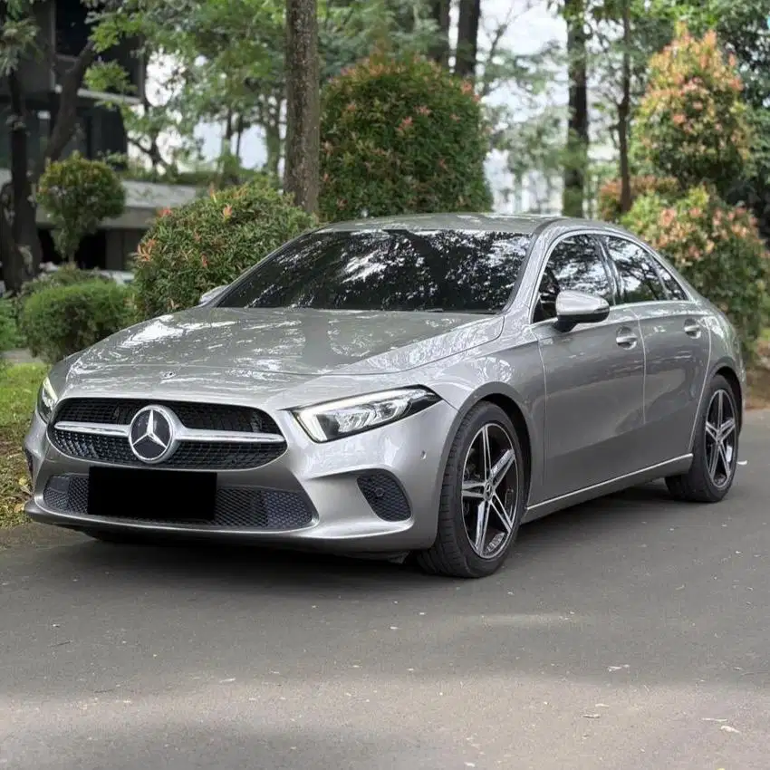 (CASH) Mercedes Benz A200 Sedan Facelift 2019