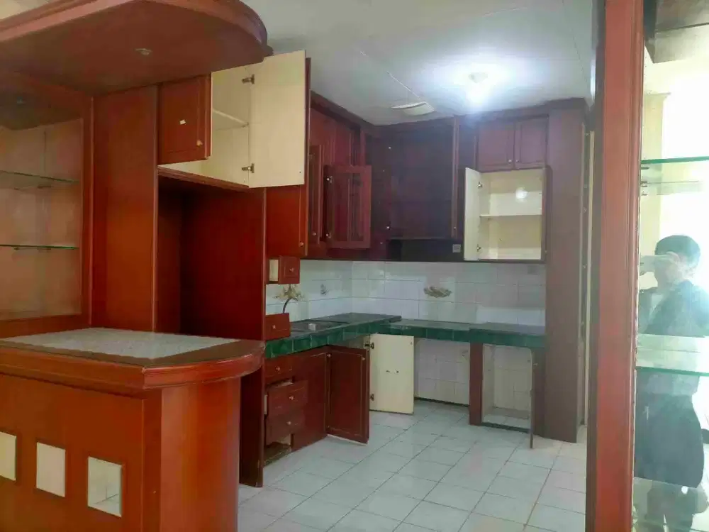 Disewa Rumah Taman Palem Lestari